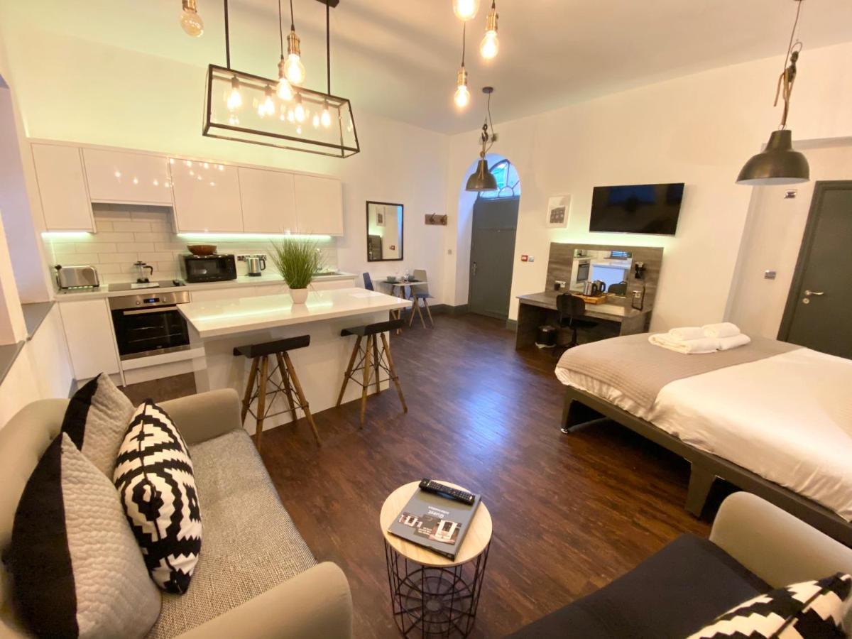Studio At The Coach House Apartments Leeds  Buitenkant foto